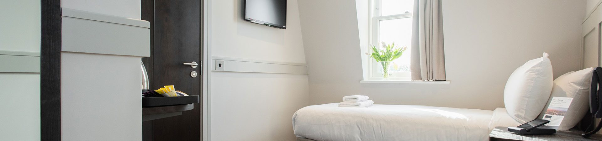 Single rooms hotel London-Mowbray Court Hotel London