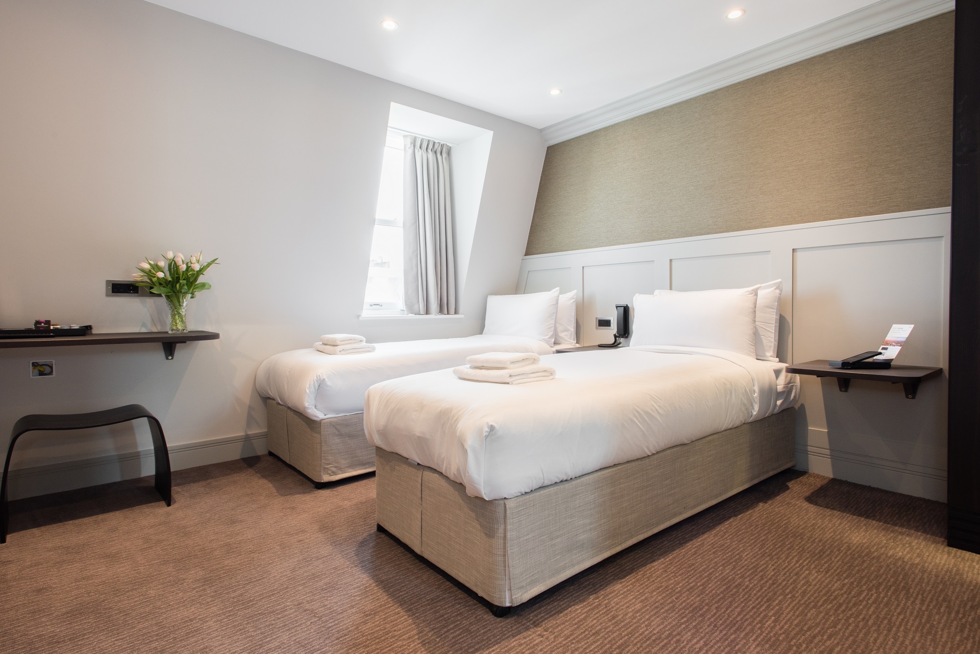 Mowbray Court Hotel-Twin Room London