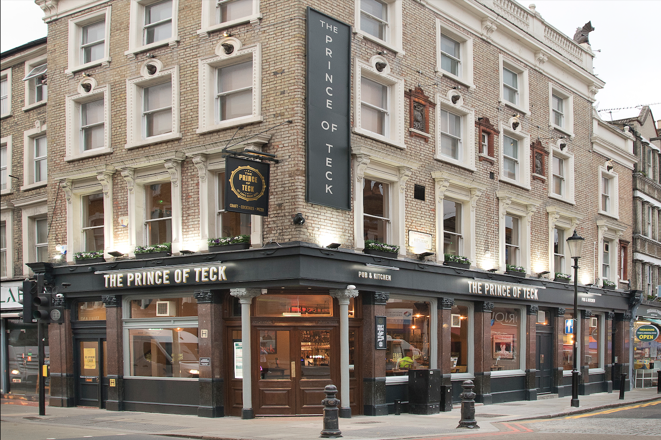 The Prince of Teck pub in London | Mowbray court hotel