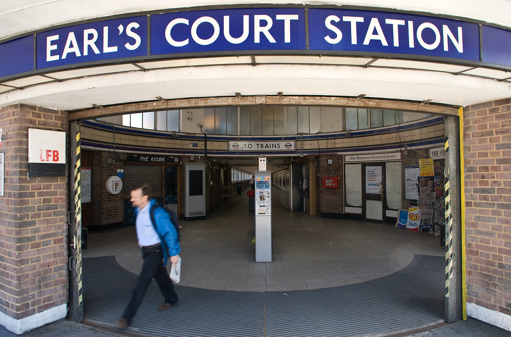 Hotel Near Earl’s Court Tube Station London - Mowbray Court Hotel exterior near Kensington